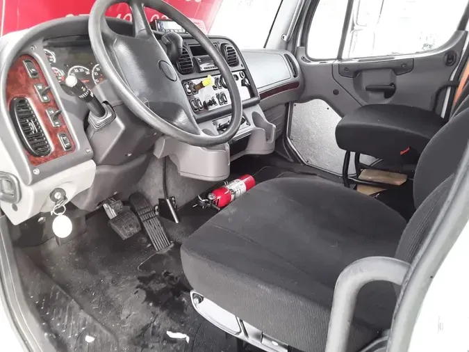 2020 FREIGHTLINER/MERCEDES M2 1061a77e64ab33dc083866048221719f530