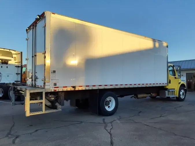 2017 FREIGHTLINER/MERCEDES M2 106
