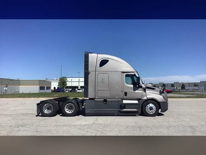 2025 Freightliner Cascadia 1261a7a8f2d5688c32d391b78cf47e854ee