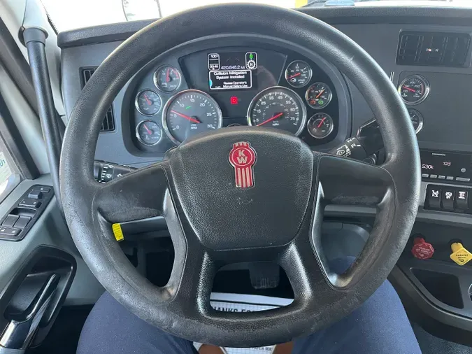 2022 Kenworth T680