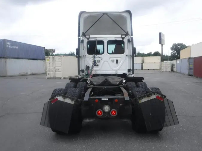 2018 FREIGHTLINER/MERCEDES CASCADIA 125