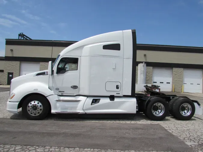 2022 Kenworth T680