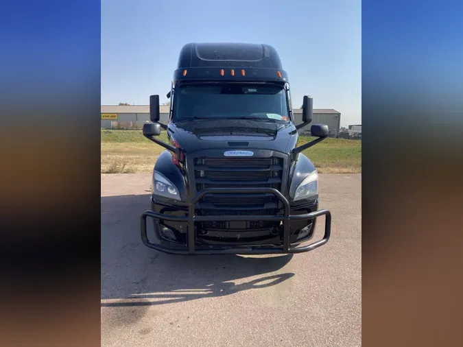 2022 Freightliner New Cascadia