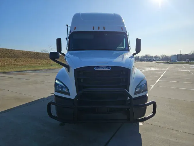 2022 Freightliner Cascadia