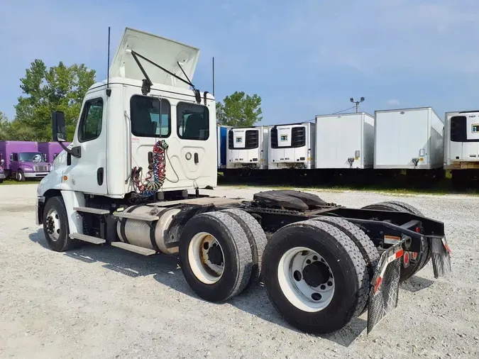 2019 FREIGHTLINER CASCADIA 125