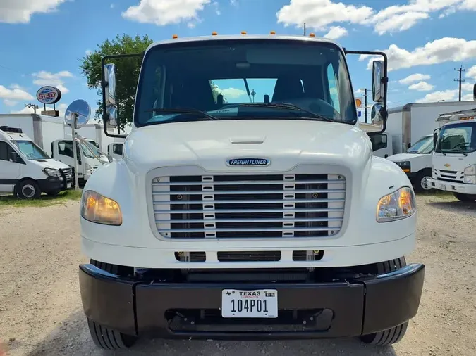 2017 FREIGHTLINER M2 106