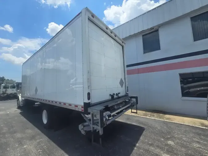 2019 FREIGHTLINER M2 106