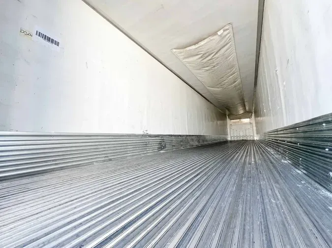 2017 UTILITY VS2RA1a91354e0453b3b8dbd86a04b4776af5