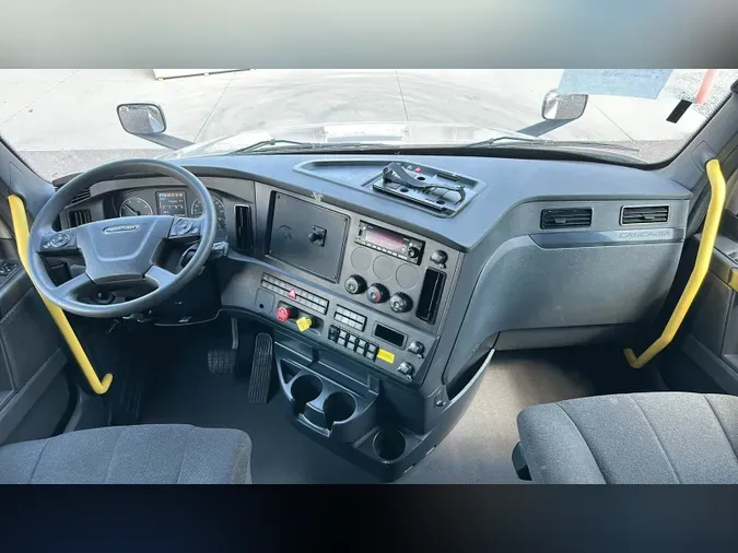 2024 Freightliner Cascadia 126