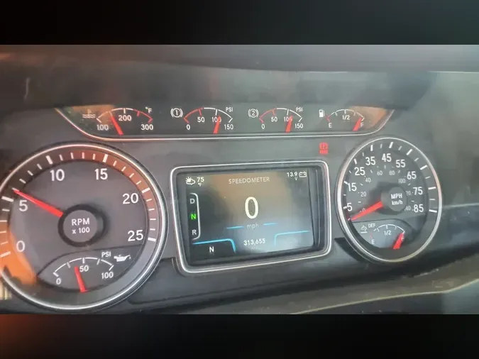 2019 NAVISTAR INTERNATIONAL LT625 DAYCAB T/A1a99d496fdd4256ee96a62467a071869