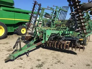 1998 John Deere 726