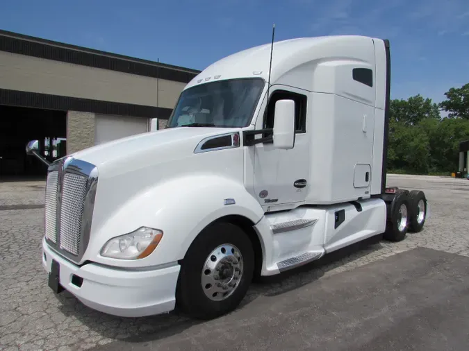2022 Kenworth T680