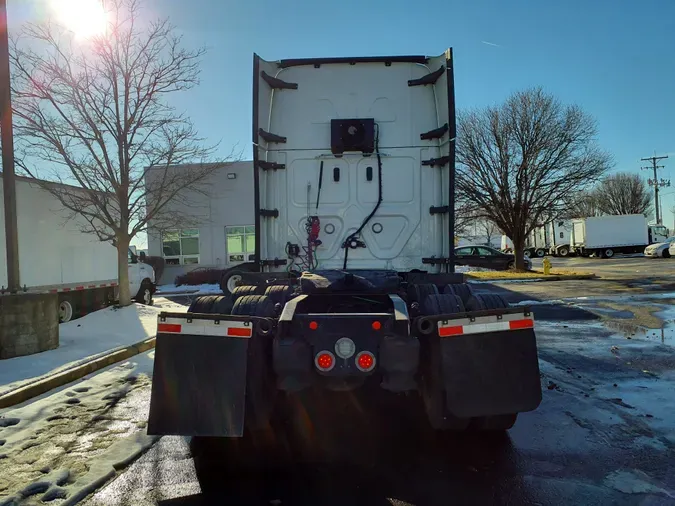 2019 FREIGHTLINER/MERCEDES CASCADIA 125