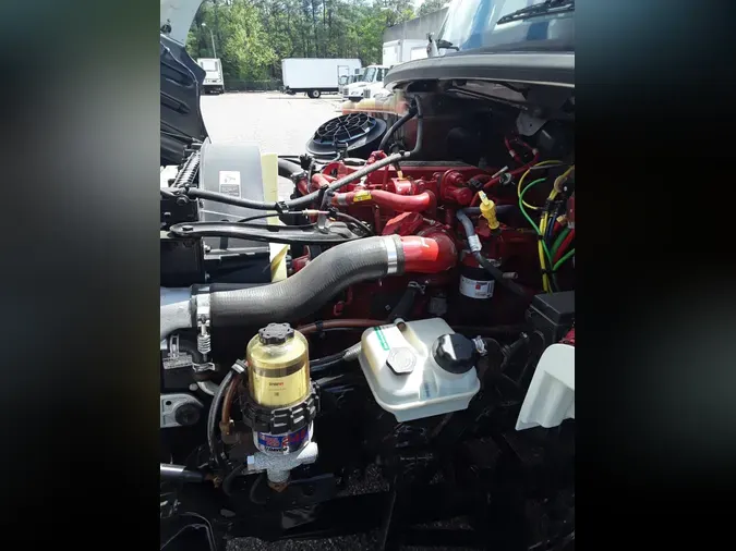 2018 FREIGHTLINER/MERCEDES M2 106