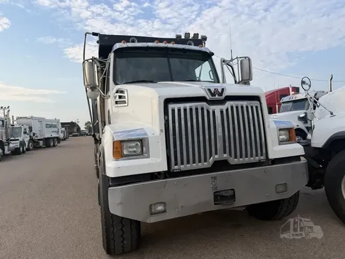 2019 WESTERN STAR 4700
