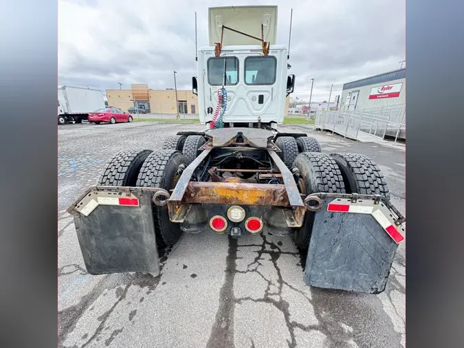 2016 FREIGHTLINER/MERCEDES CASCADIA 125