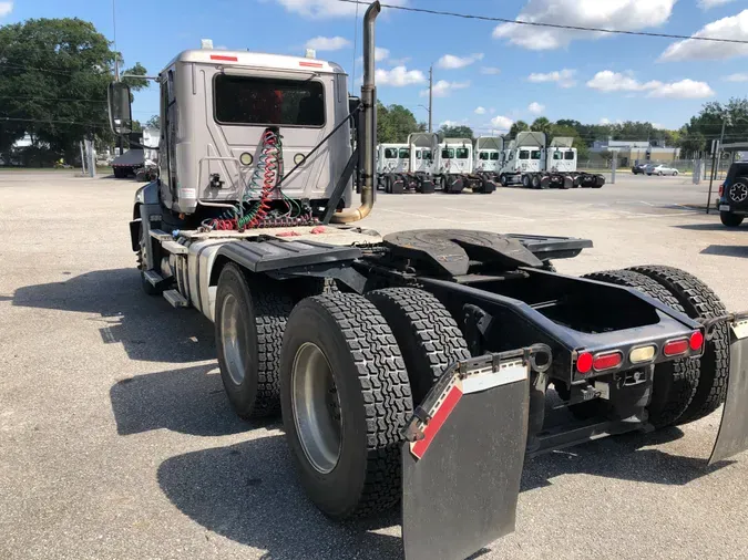 2017 MACK TRUCKS, INC. CXU600