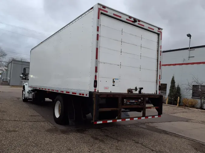 2019 FREIGHTLINER/MERCEDES M2 106