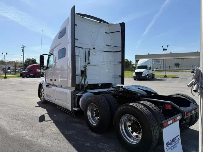 2023 VOLVO VNL64T760