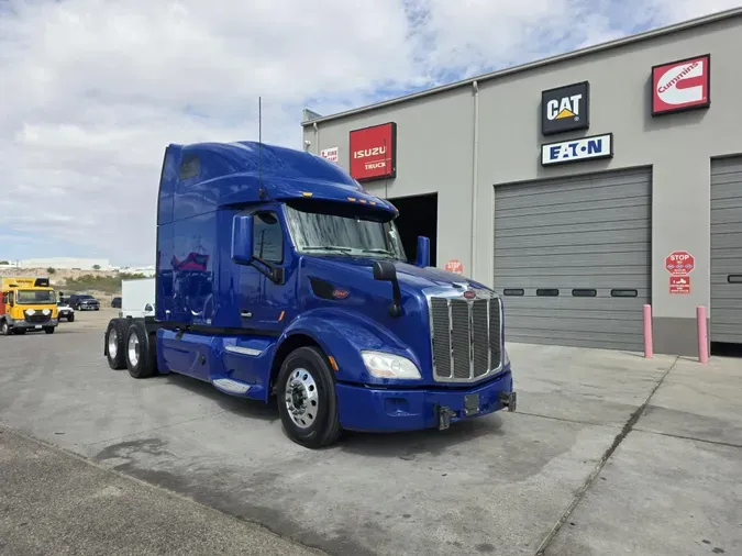 2022 Peterbilt 579