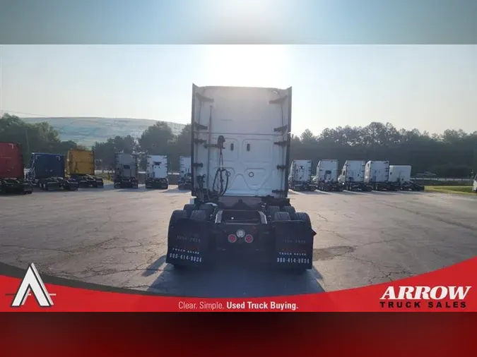 2021 FREIGHTLINER CA126