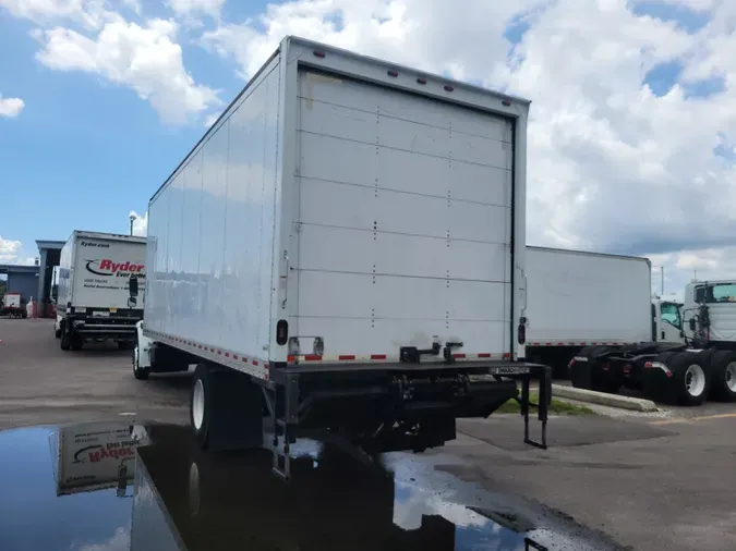 2019 FREIGHTLINER/MERCEDES M2 106