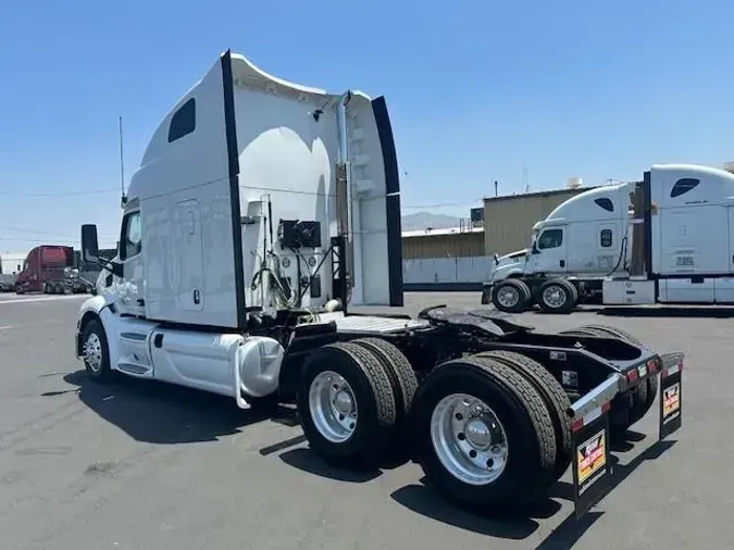 2022 Peterbilt 579