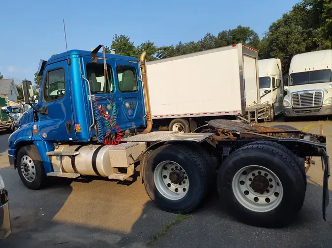 2018 FREIGHTLINER/MERCEDES CASCADIA 125