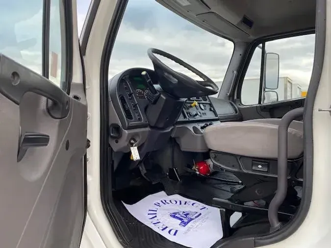 2019 Freightliner Business Class M2 106