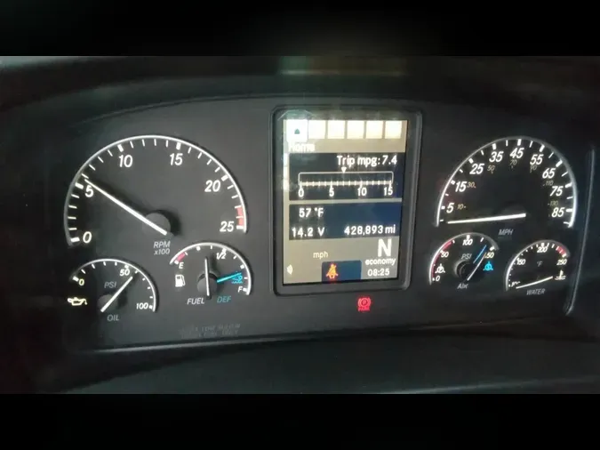 2021 Freightliner Cascadia 1261ac3e805a595228e22d135a8f921a7fd