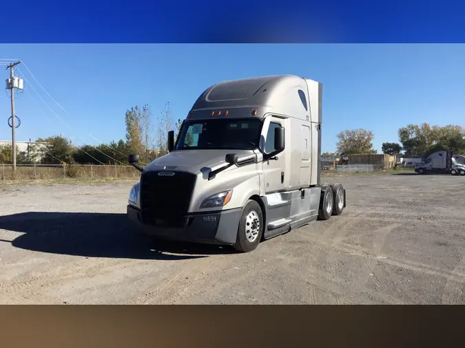 2021 Freightliner Cascadia 126