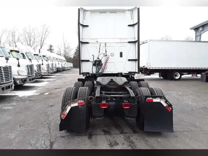 2020 NAVISTAR INTERNATIONAL LT625 SLPR CAB