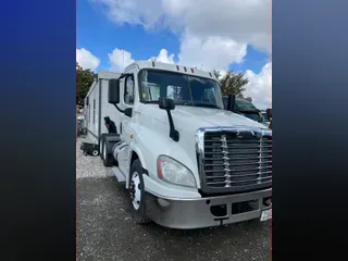 2019 FREIGHTLINER/MERCEDES CASCADIA 125
