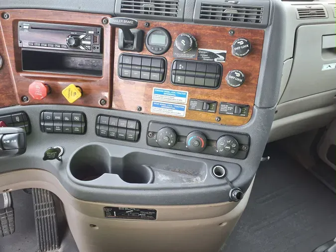 2018 FREIGHTLINER/MERCEDES CASCADIA 125