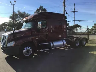 2017 FREIGHTLINER CASCADIA