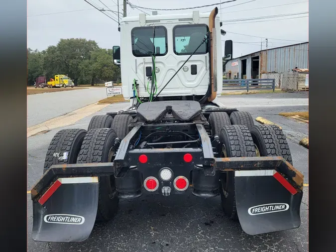 2016 FREIGHTLINER/MERCEDES CASCADIA 125