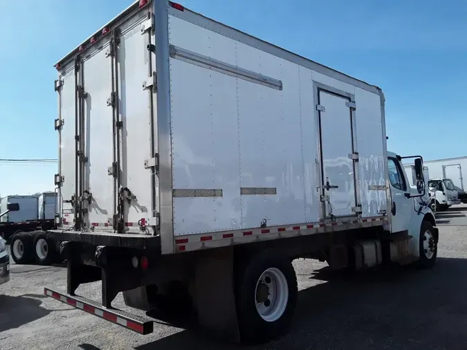 2017 FREIGHTLINER M2 106