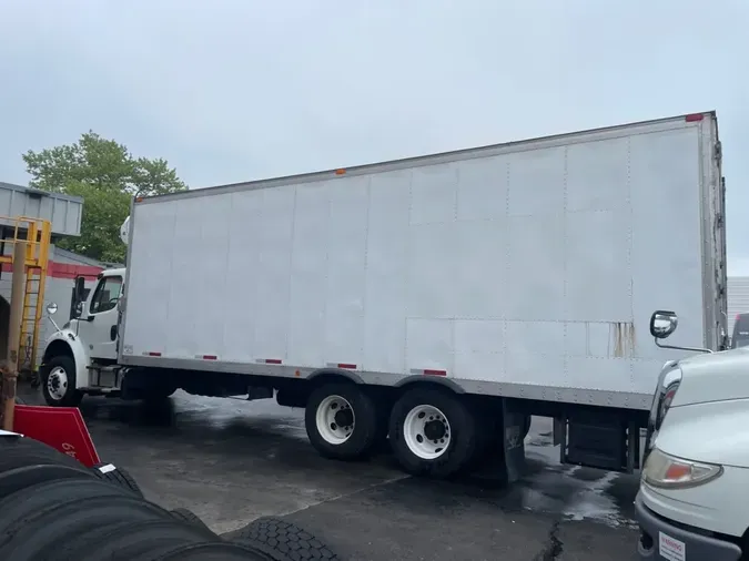 2018 FREIGHTLINER M2 106