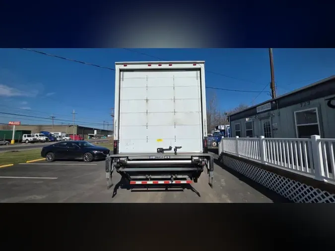 2019 FREIGHTLINER/MERCEDES M2 106