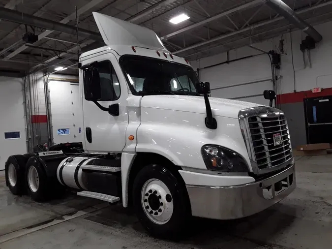 2018 FREIGHTLINER/MERCEDES CASCADIA 125