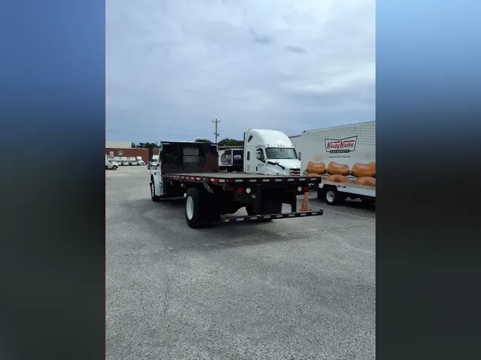 2017 FREIGHTLINER/MERCEDES M2 106