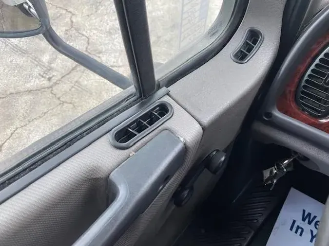 2020 Freightliner Business Class M2 106