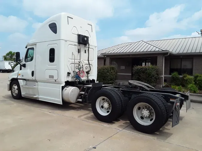 2018 FREIGHTLINER/MERCEDES CASCADIA 125