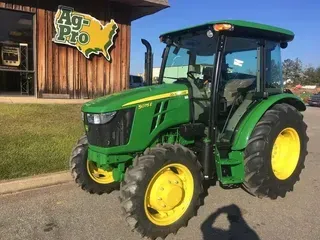 2022 John Deere 5075E