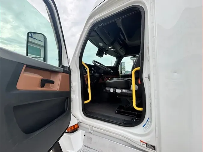 2022 Freightliner PT126SLP