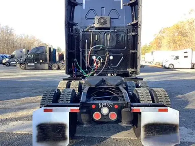 2023 Freightliner Cascadia