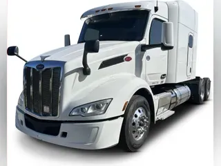 2022 Peterbilt 579