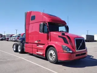 2018 VOLVO VNL670