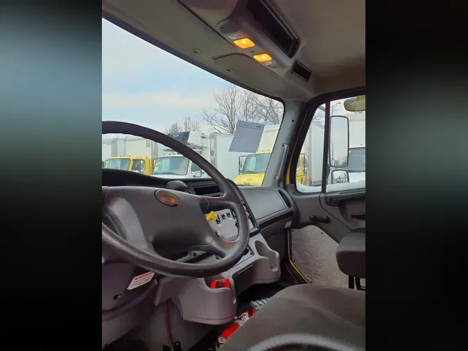 2016 FREIGHTLINER/MERCEDES M2 106