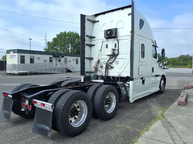2020 FREIGHTLINER NEW CASCADIA PX12664